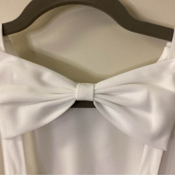 David's Bridal CR 1403 Soft White Back Out Bow Flower Girl Dress SZ 7 EUC $129 - Picture 8 of 16
